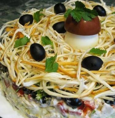 Смачні салати: рецепти з фото нові Готуємо салати на новий рік